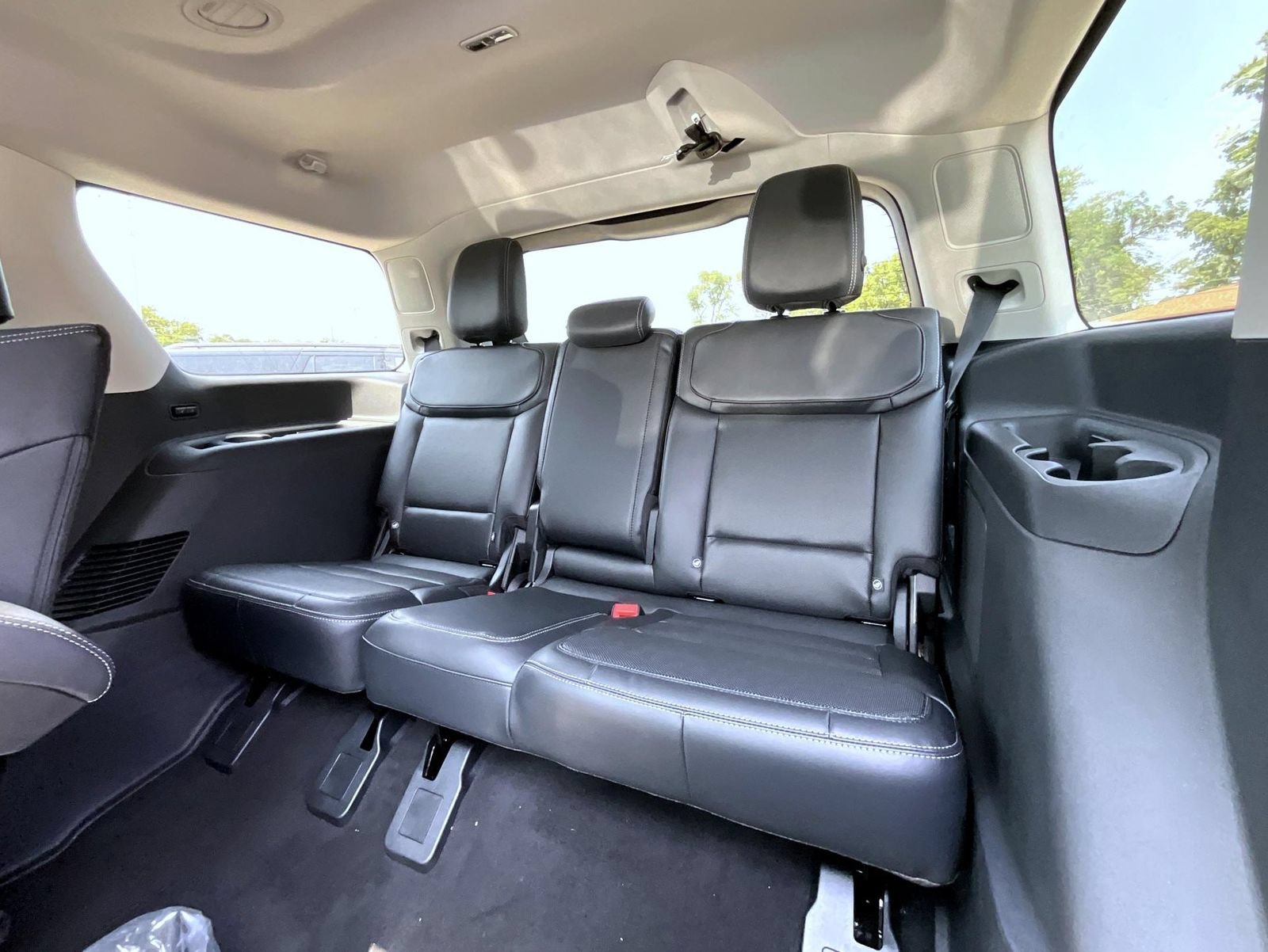 New 2027 Ford Expedition Platinum w/ Driver's Package AWD/4WD image 24