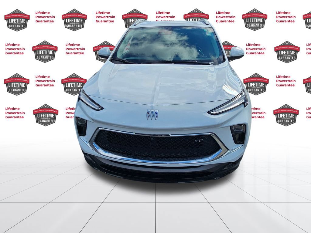 Used 2024 Buick Encore GX Sport Touring w/ Comfort Package image 4