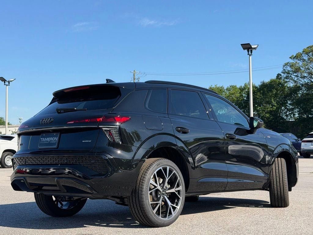 New 2026 Audi Q3 quattro 2.0T AWD/4WD image 8