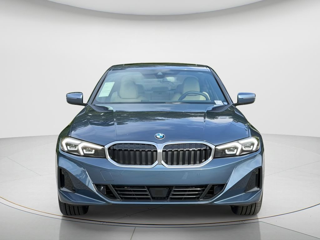 New 2026 BMW 330i Sedan w/ Premium Package RWD image 2