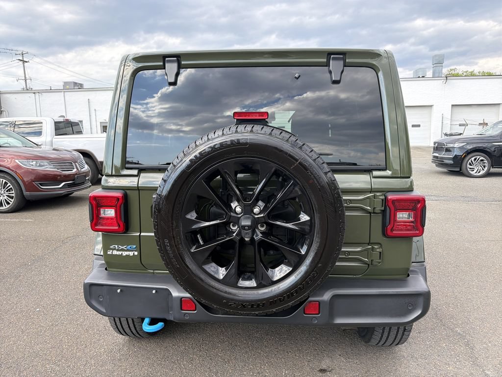 Used 2024 Jeep Wrangler Unlimited Sahara w/ Safety Group AWD/4WD image 4