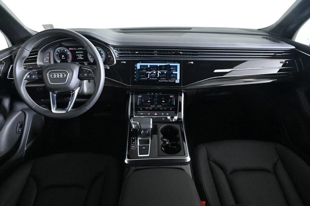 Used 2025 Audi Q7 3.0T Premium Plus image 9