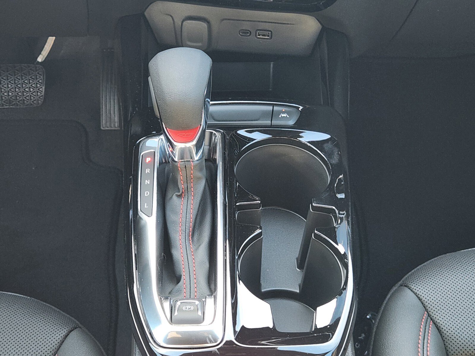 New 2026 Chevrolet Trax RS w/ Driver Confidence Package image 9