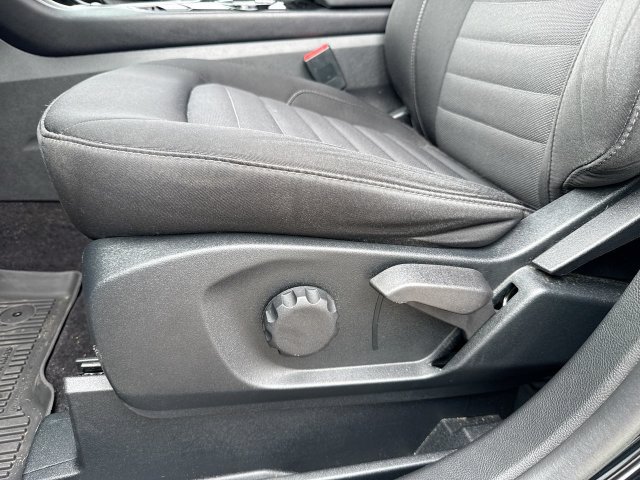 Used 2017 Ford Edge SE AWD/4WD image 12