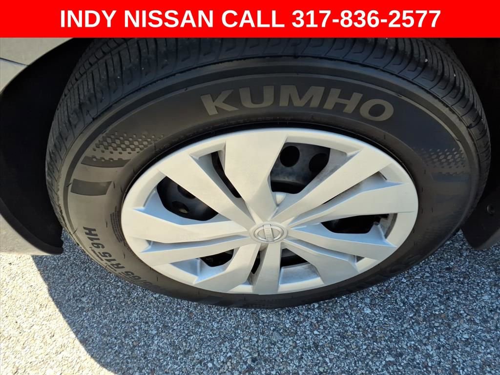 Used 2024 Nissan Versa S w/ Trunk Package image 10