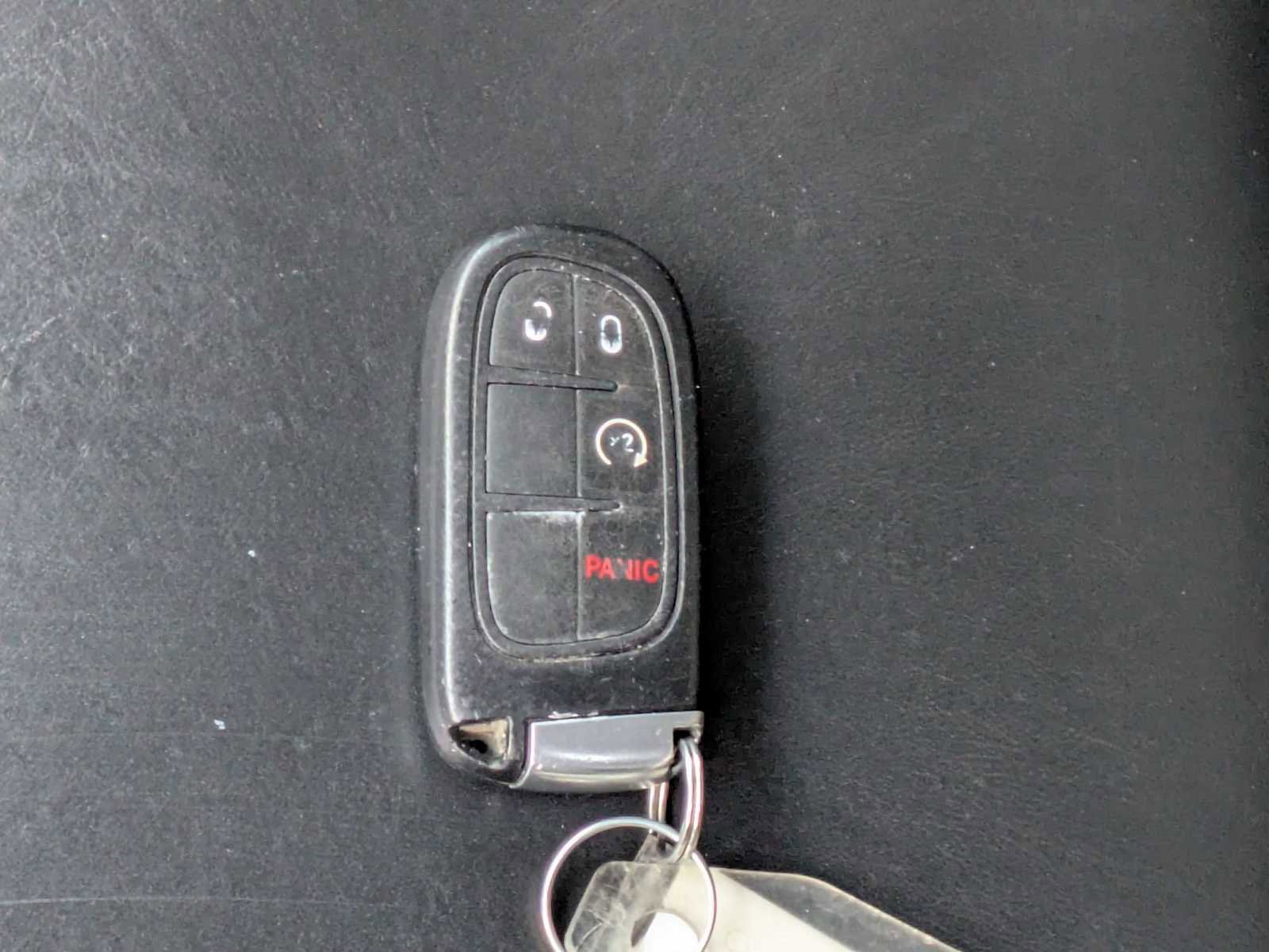 Used 2016 Jeep Cherokee Limited image 32