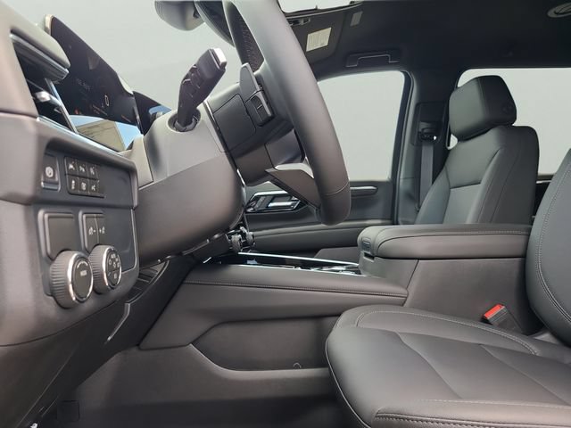 New 2026 Chevrolet Suburban LT w/ Comfort Package RWD image 23