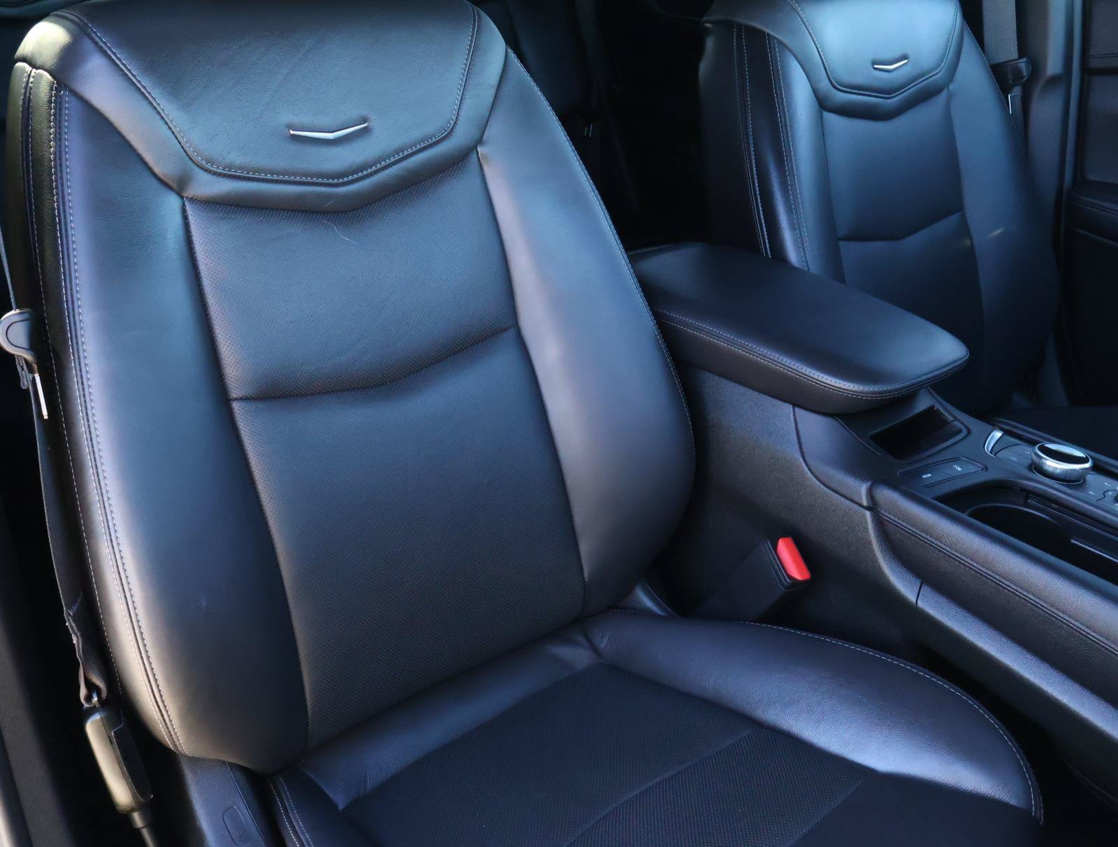 Certified 2025 Cadillac XT5 Premium Luxury FWD image 22