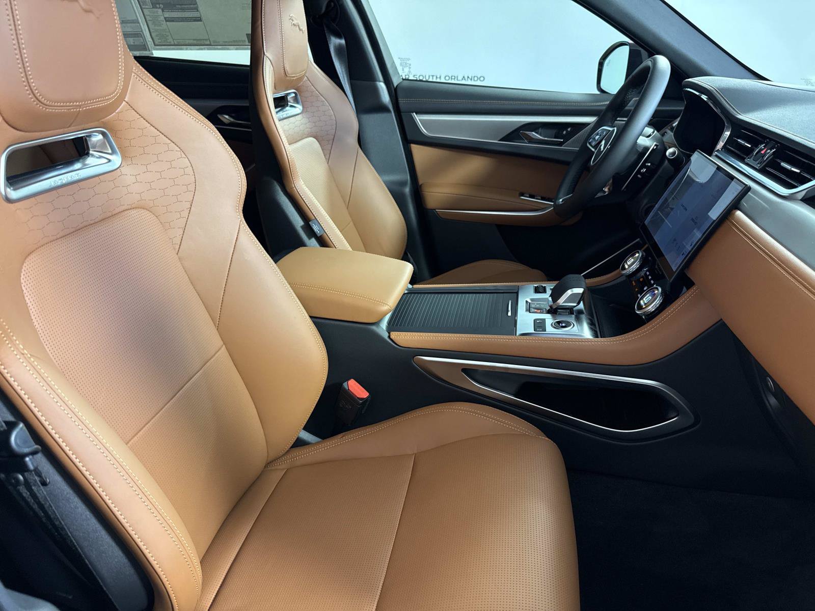 New 2026 Jaguar F-PACE R-Dynamic S AWD/4WD image 10