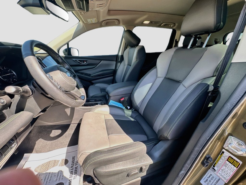 Used 2025 Subaru Ascent Onyx Edition AWD/4WD image 24