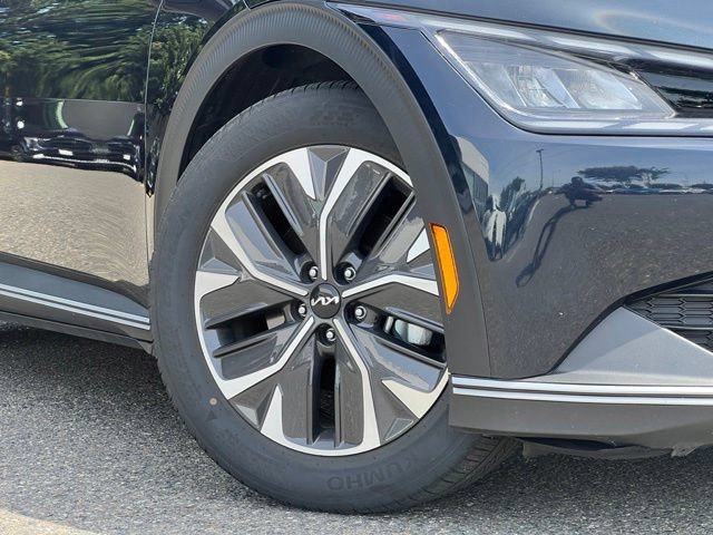 Certified 2024 Kia EV6 Light RWD image 2
