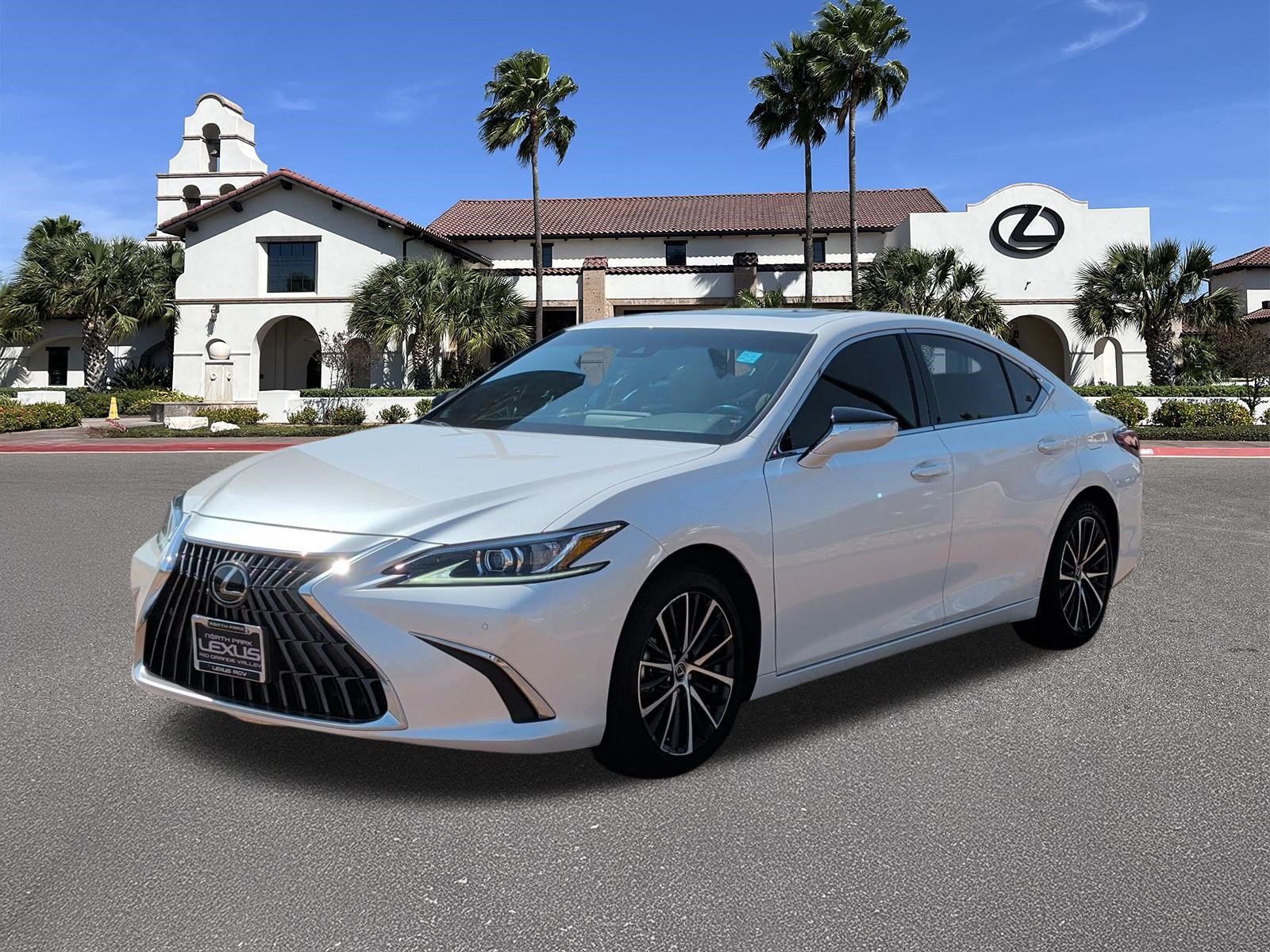 Used 2024 Lexus ES 350 w/ Premium Package FWD image 5