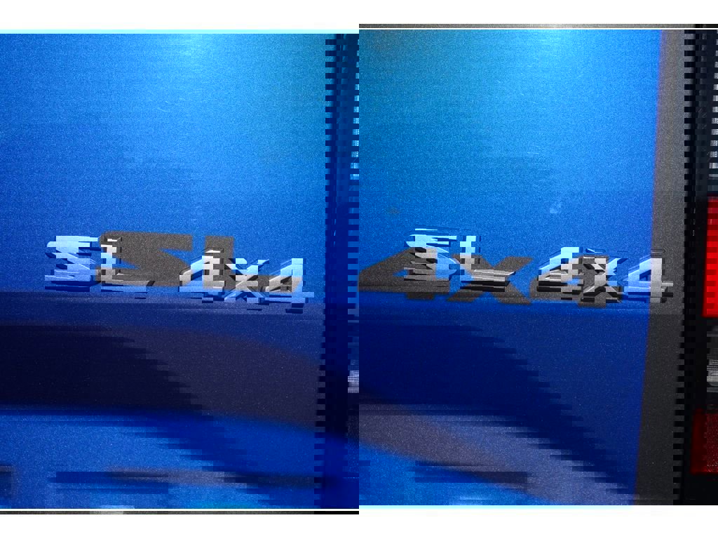 Used 2024 Nissan Frontier SL w/ Technology Package image 9