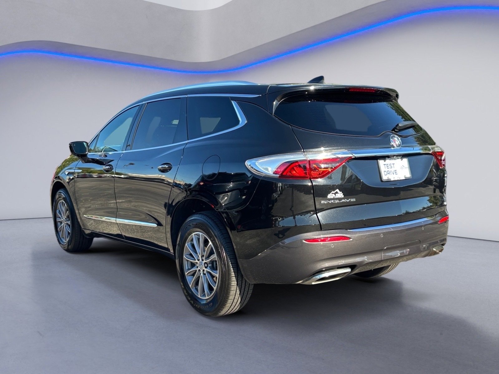 Used 2024 Buick Enclave Premium image 12
