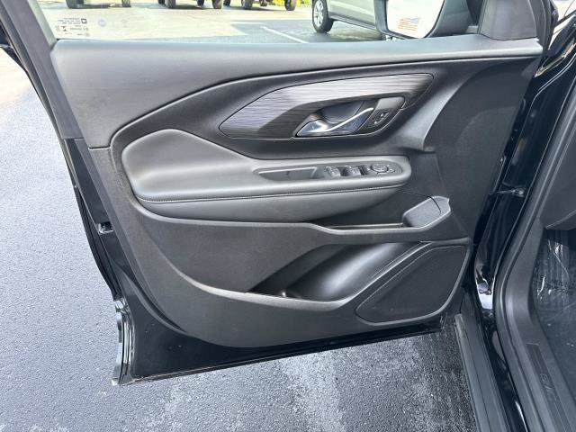 Used 2023 GMC Terrain SLE FWD image 5