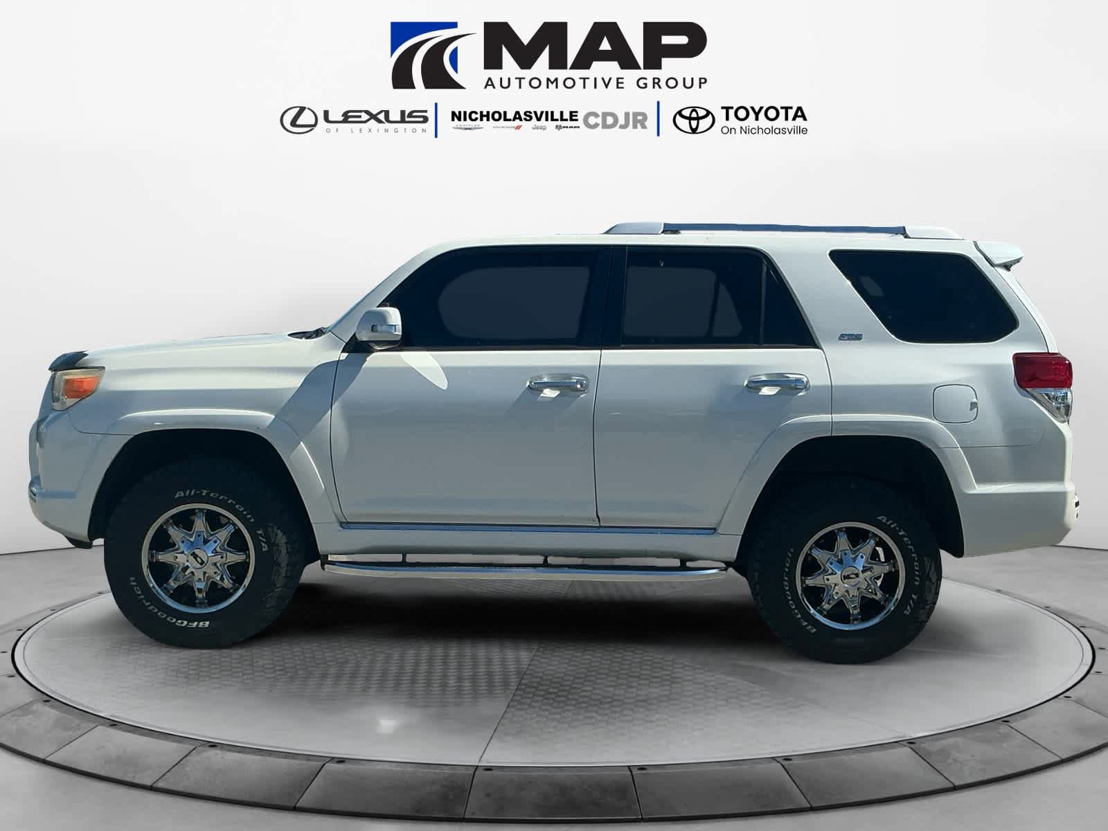 Used 2012 Toyota 4Runner SR5 w/ Convenience Pkg AWD/4WD image 2