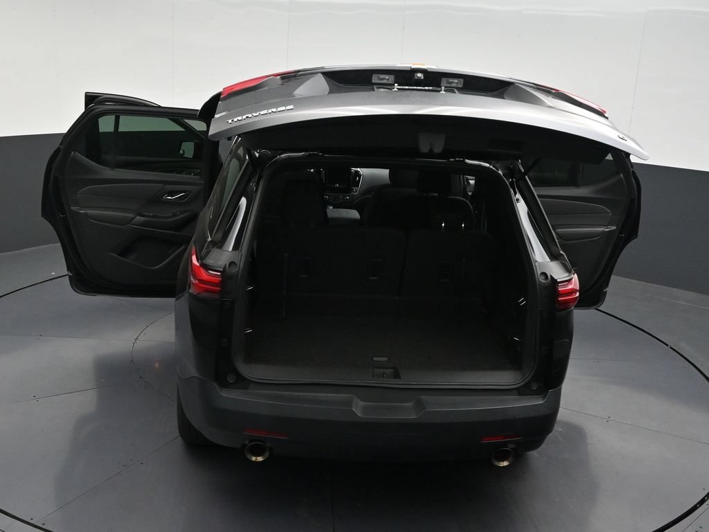 Used 2023 Chevrolet Traverse LT FWD image 36