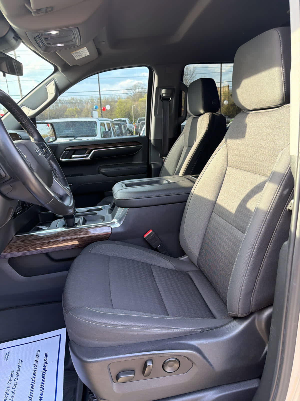 Used 2022 Chevrolet Silverado 1500 LT Trail Boss w/ Protection Package image 13