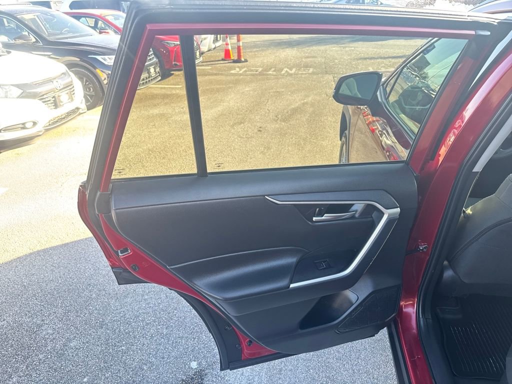 Used 2024 Toyota RAV4 XLE image 37