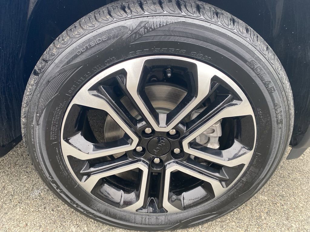 Used 2022 Jeep Compass Limited image 7