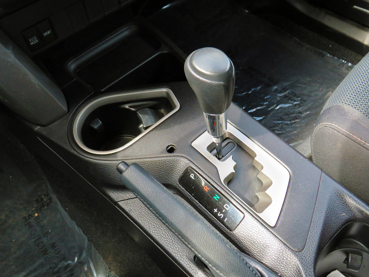 Used 2018 Toyota RAV4 XLE image 27