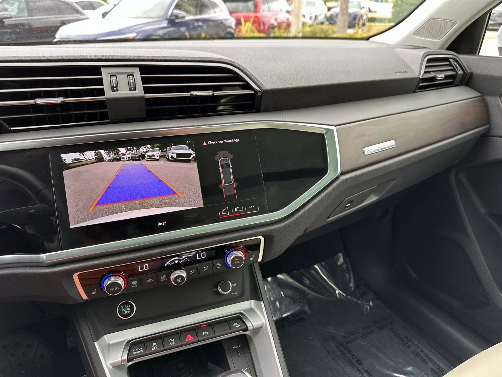 Used 2025 Audi Q3 2.0T Premium w/ Convenience Package image 25