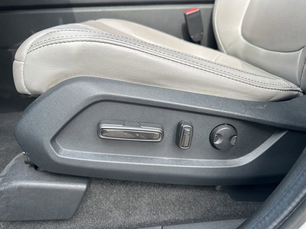 Used 2024 Honda Pilot Touring image 19