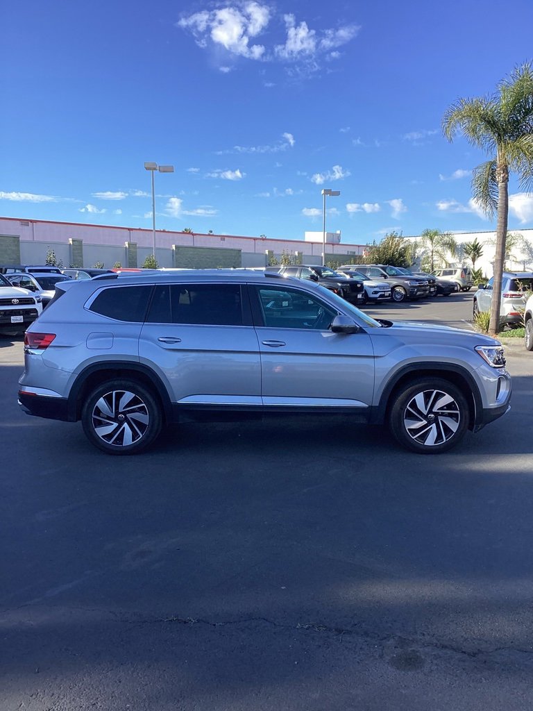 Used 2025 Volkswagen Atlas SEL image 3
