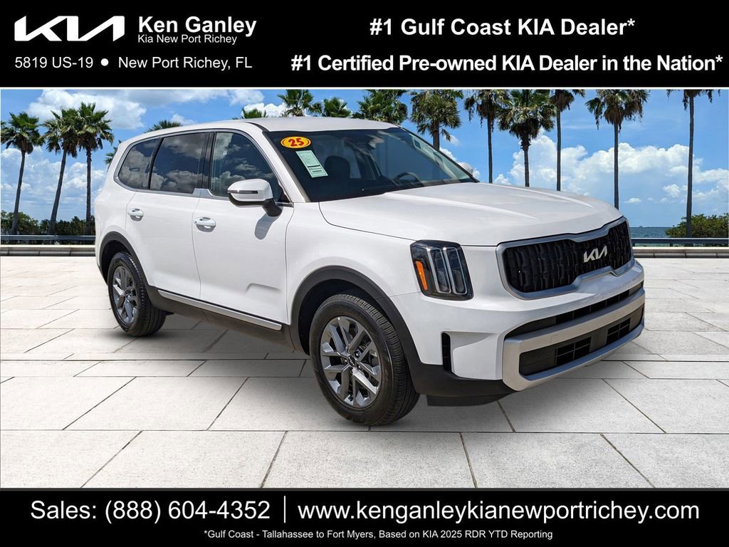 Certified 2025 Kia Telluride LX image 1