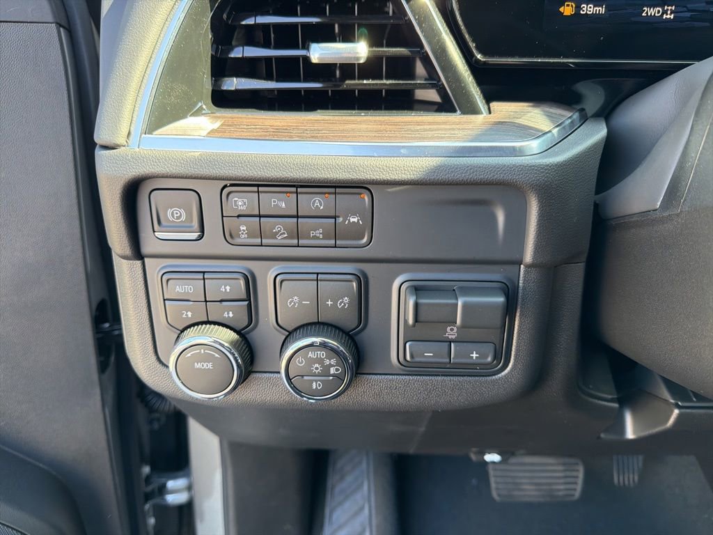 New 2026 Chevrolet Tahoe LT w/ Comfort Package AWD/4WD image 25