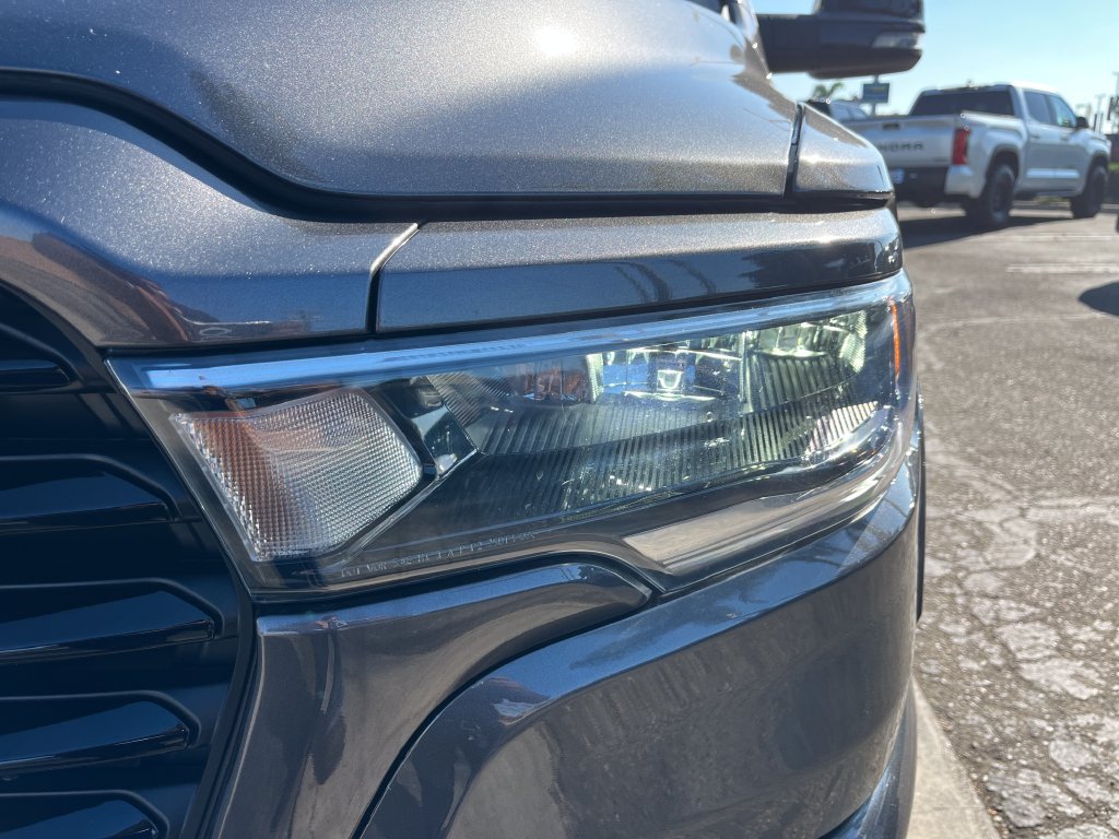 Used 2026 RAM 1500 Laramie w/ Sport Appearance Package AWD/4WD image 39