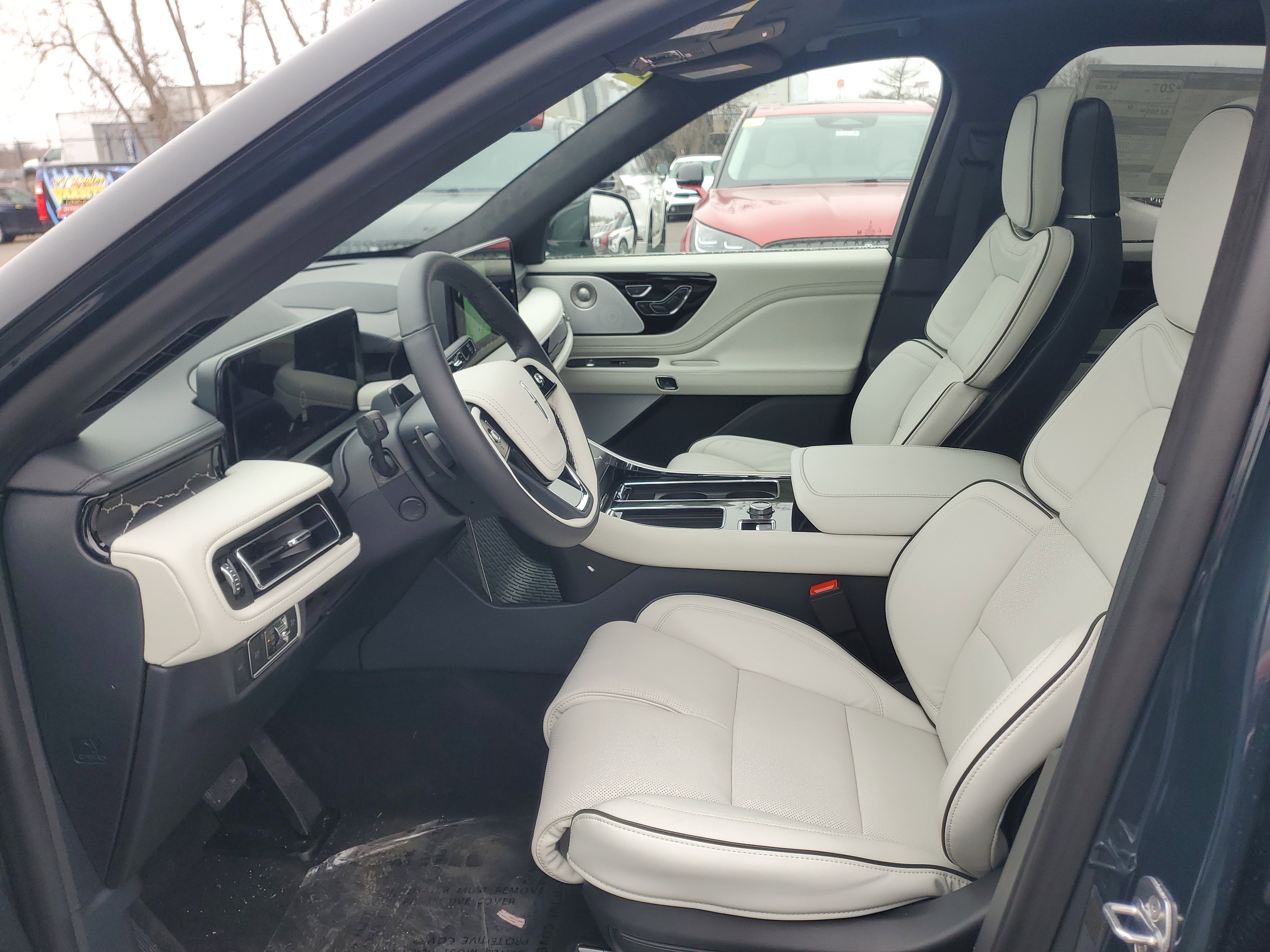 New 2026 Lincoln Aviator Black Label image 11