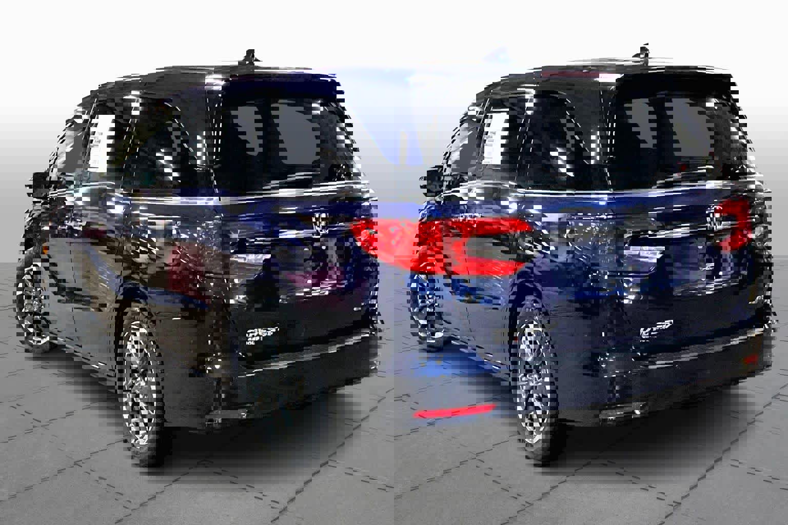 Used 2023 Honda Odyssey Elite image 12