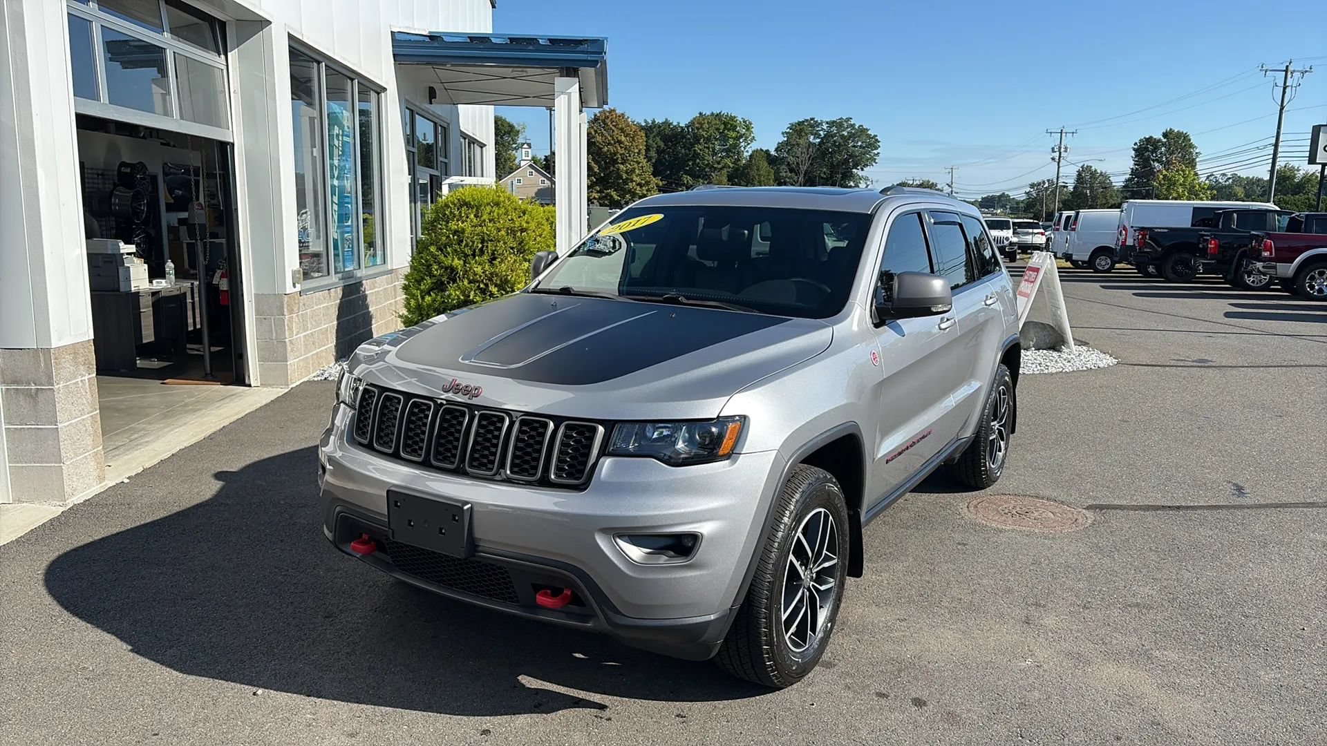 Used 2017 Jeep Grand Cherokee Trailhawk AWD/4WD image 20