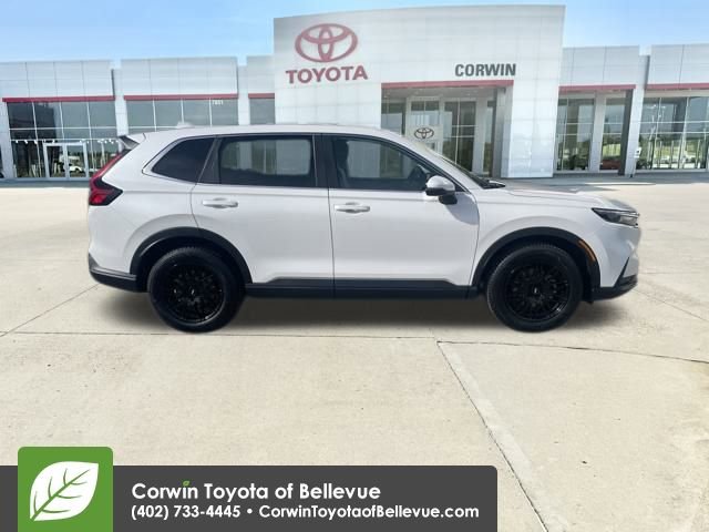 Used 2023 Honda CR-V EX image 6