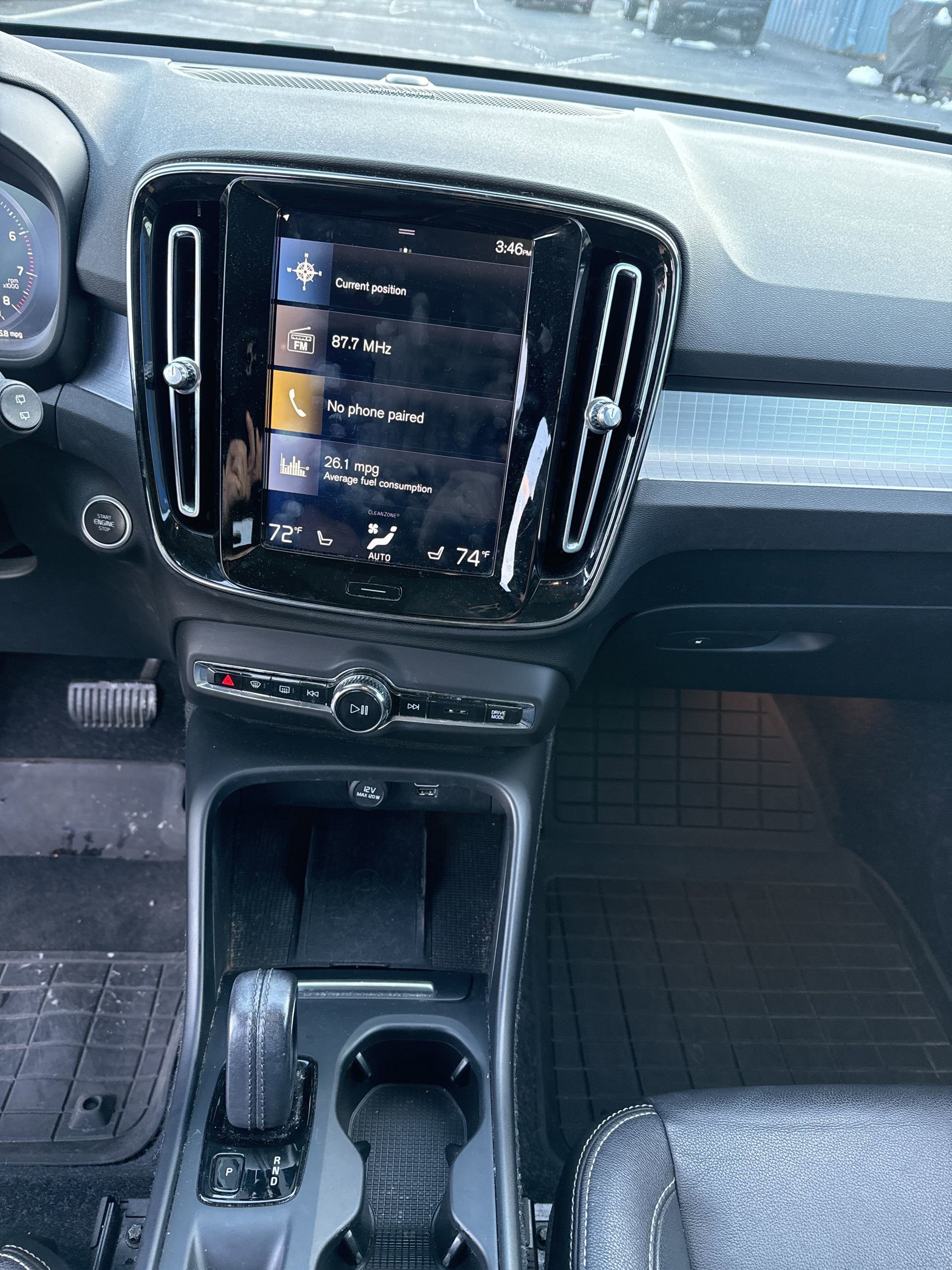 Used 2019 Volvo XC40 T5 Momentum image 14