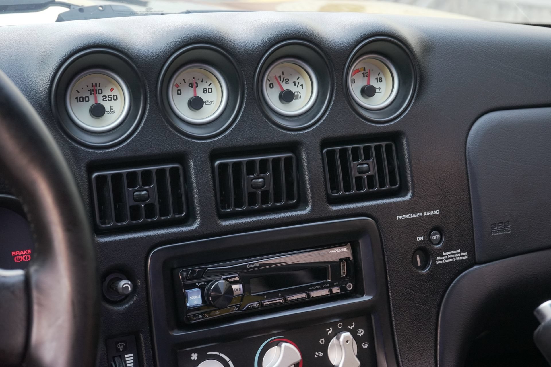 Used 2001 Dodge Viper GTS RWD image 7