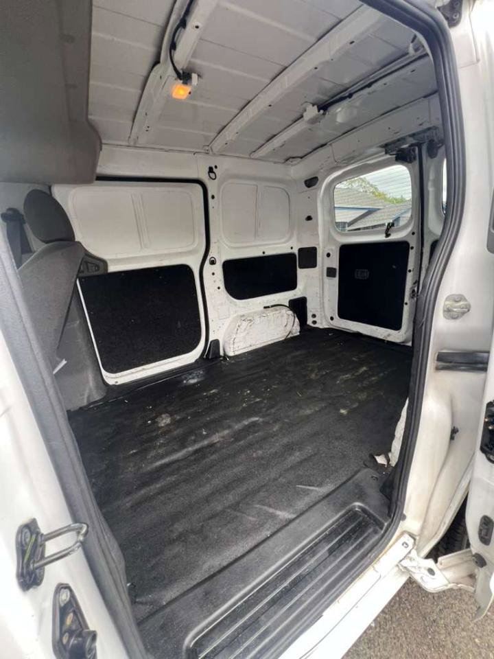 Used 2021 Nissan NV200 S w/ Back Door Glass Package FWD image 25