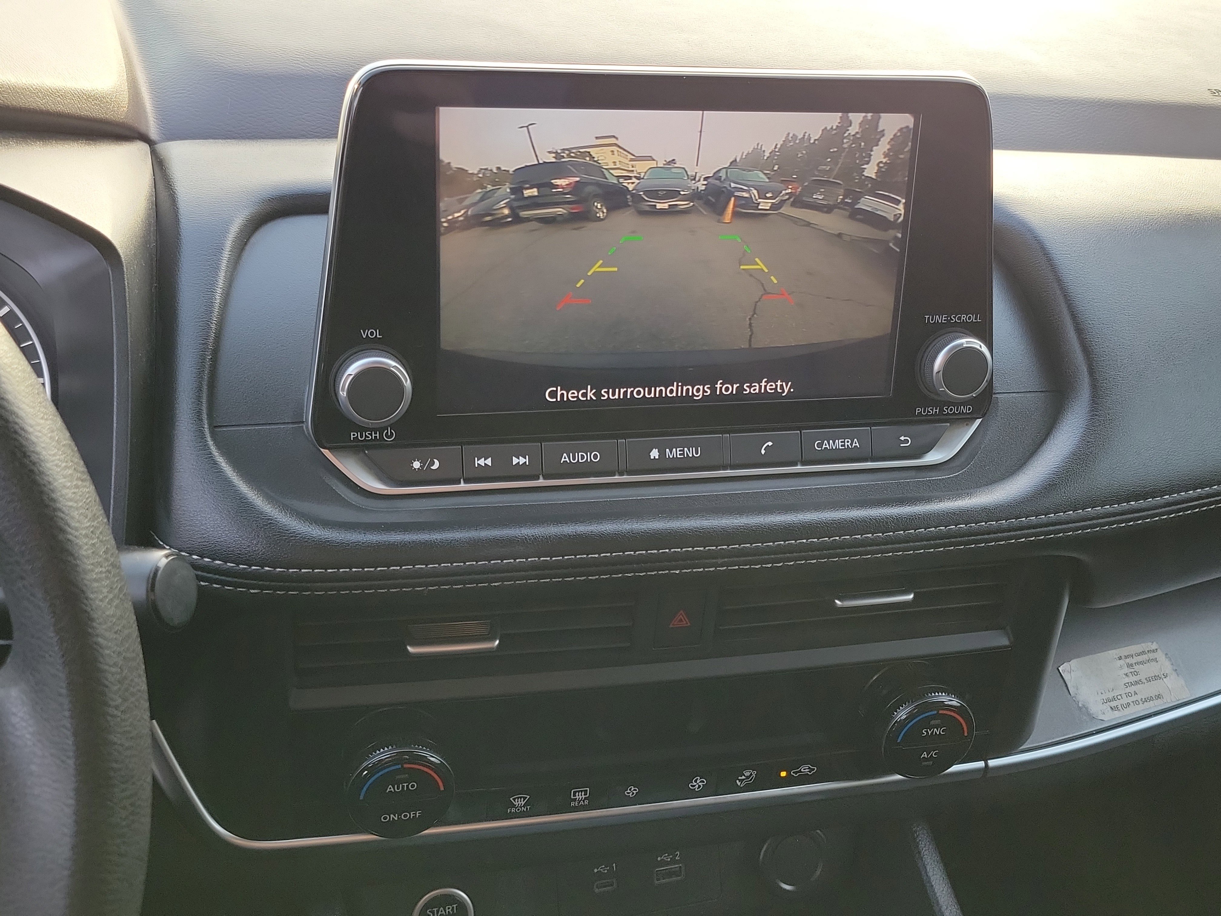 Used 2023 Nissan Rogue SV image 12