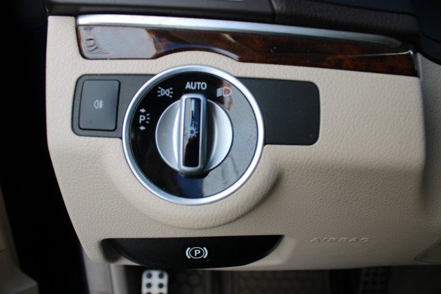 Used 2016 Mercedes-Benz E 400 Cabriolet w/ Premium 2 Package image 24