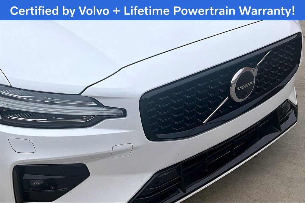 Used 2025 Volvo S60 B5 Plus AWD/4WD image 38