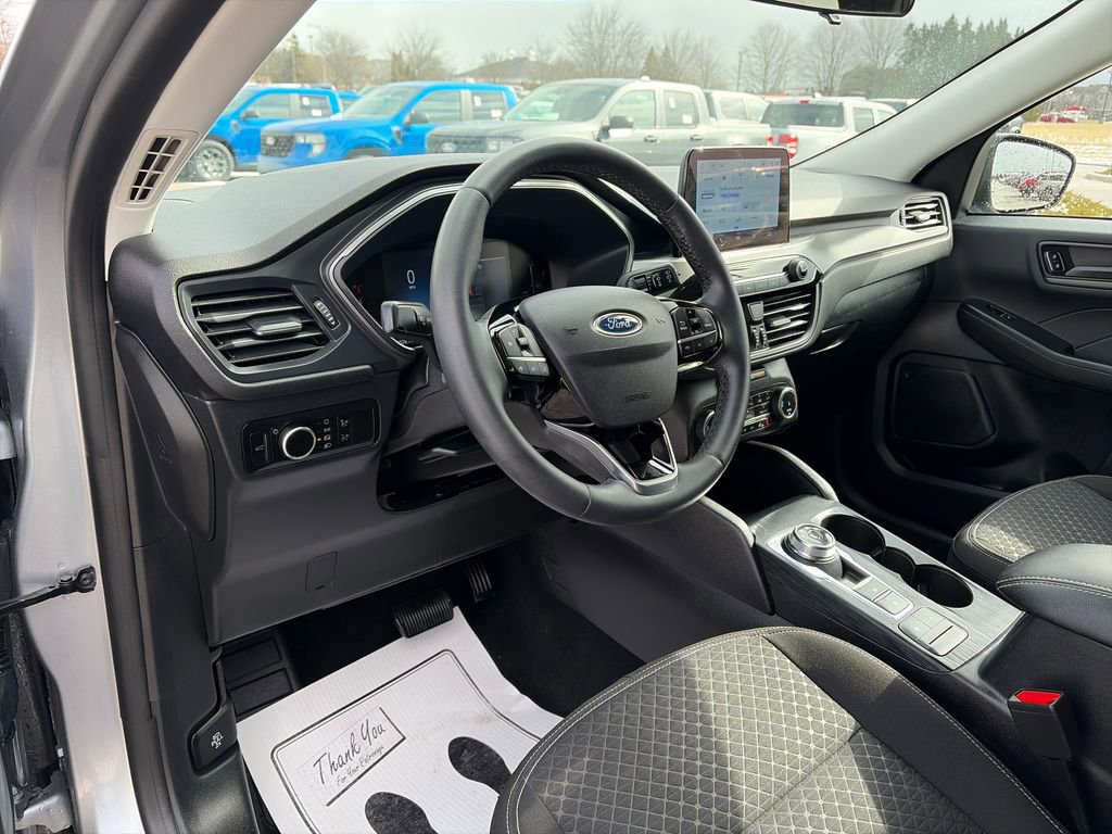 Used 2023 Ford Escape Active image 14