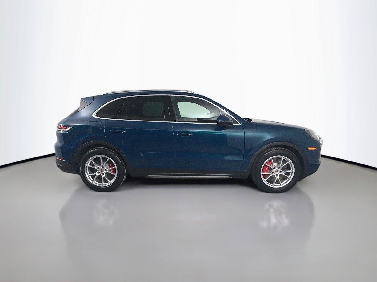 Certified 2026 Porsche Cayenne S AWD/4WD image 8