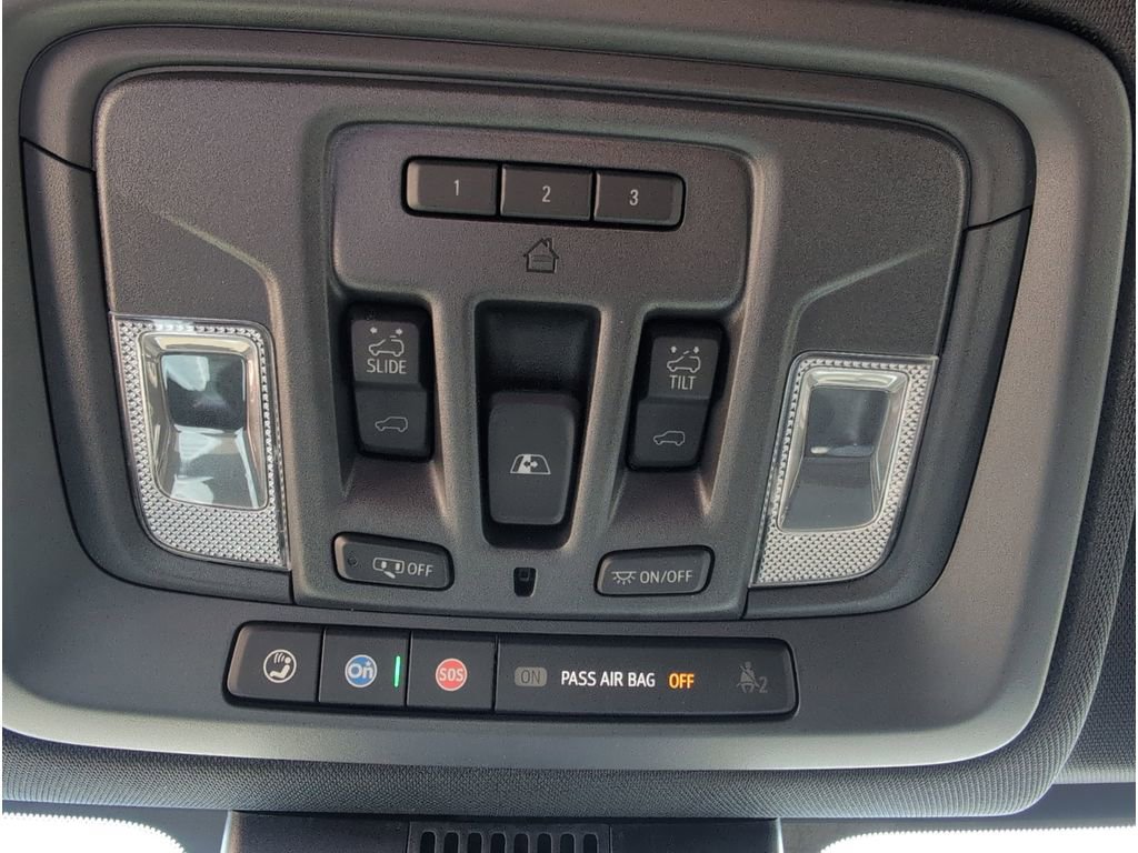 Used 2024 Chevrolet Silverado 1500 ZR2 w/ Technology Package image 21