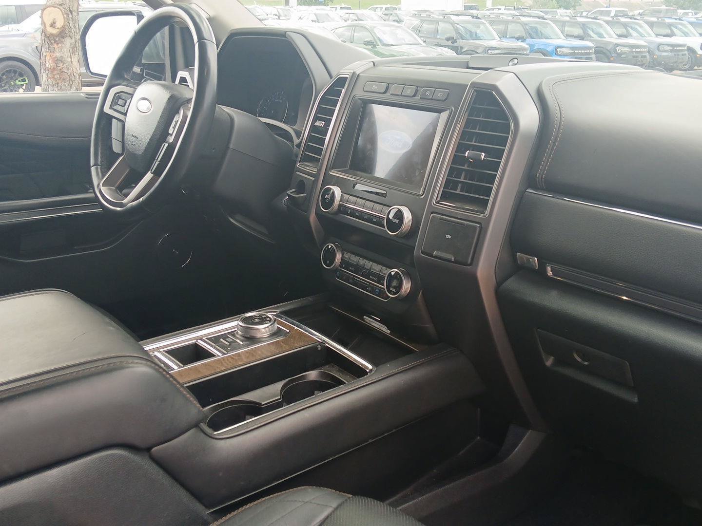 Used 2021 Ford Expedition Platinum RWD image 12