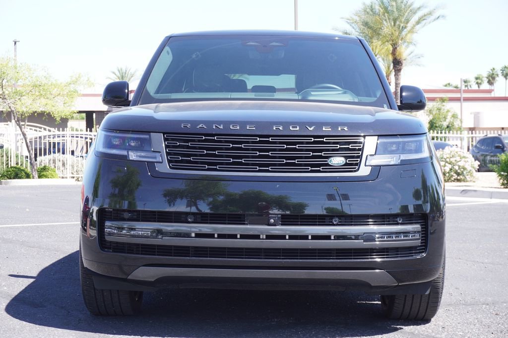 Used 2025 Land Rover Range Rover Long Wheelbase SE image 5