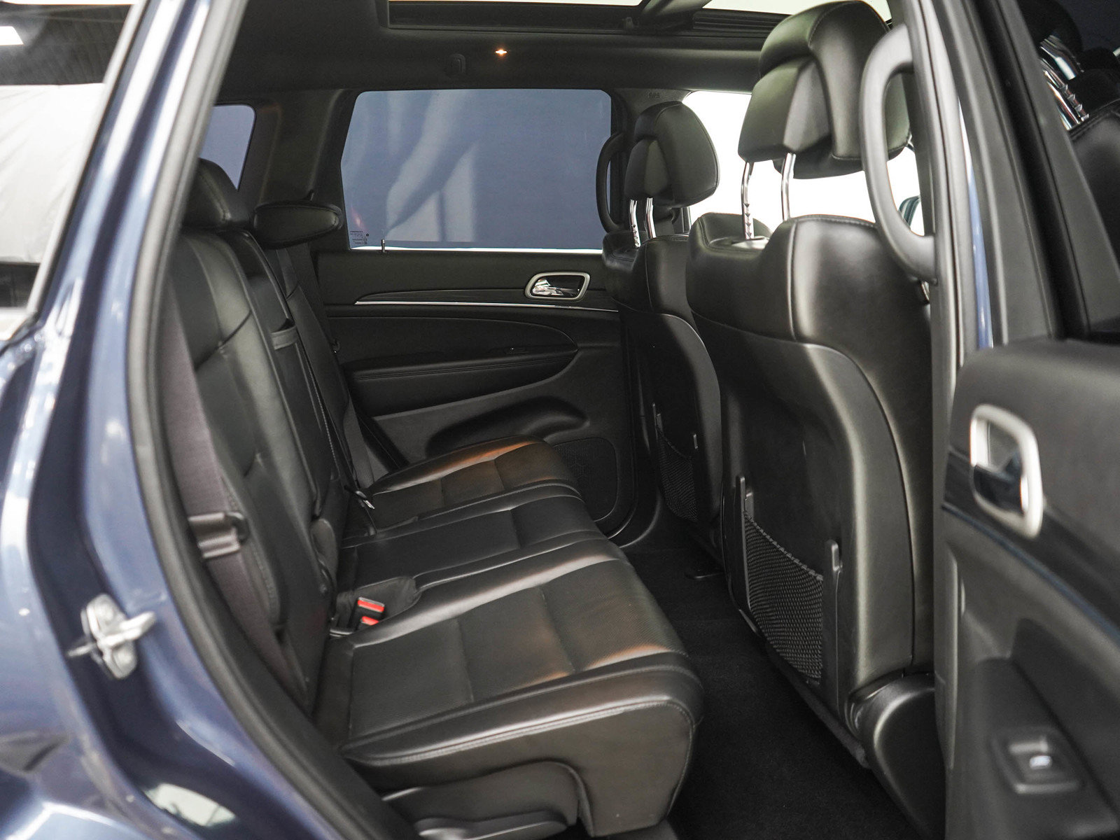 Used 2020 Jeep Grand Cherokee Limited w/ Luxury Group II AWD/4WD image 12