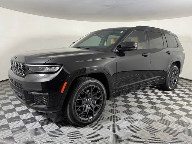 Used 2025 Jeep Grand Cherokee L Summit w/ Obsidian Package AWD/4WD image 2