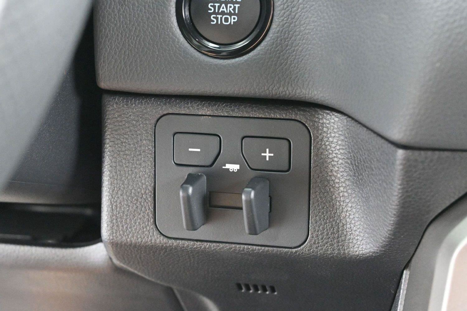 Used 2026 Toyota Tundra Limited AWD/4WD image 26