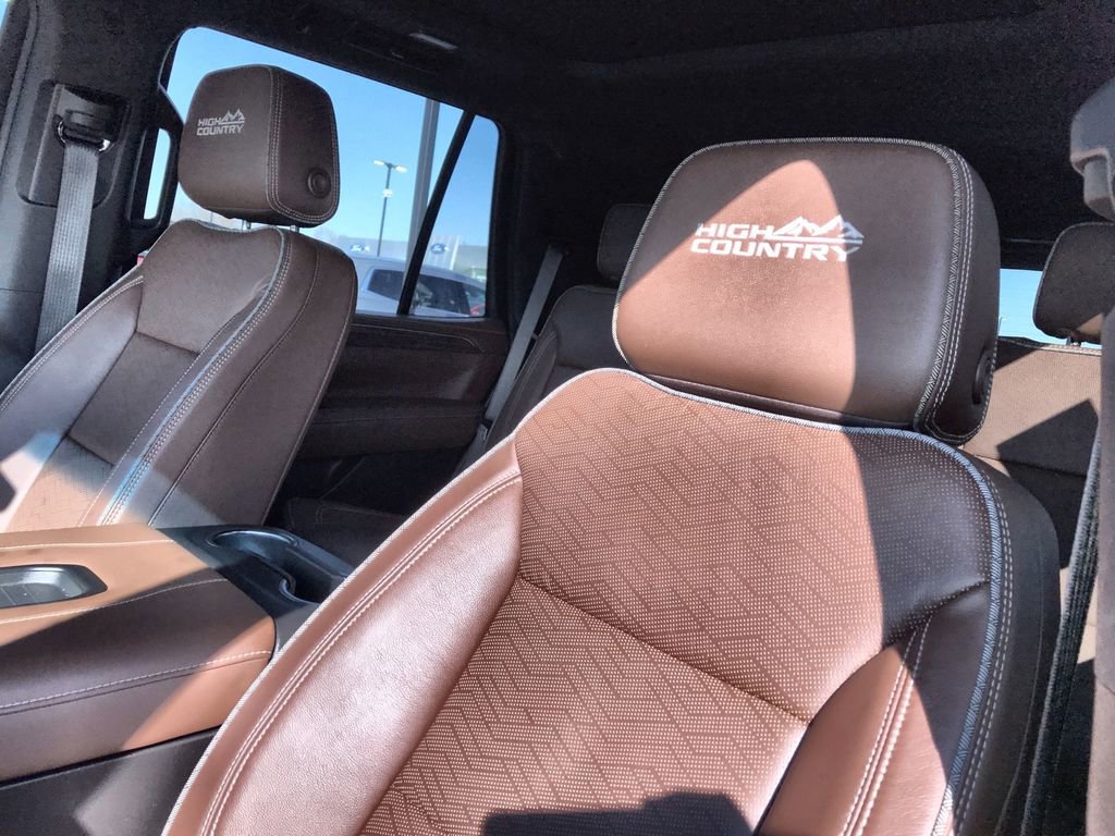 Used 2024 Chevrolet Tahoe High Country image 11